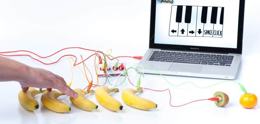 Idées cadeaux robots : Makey Makey